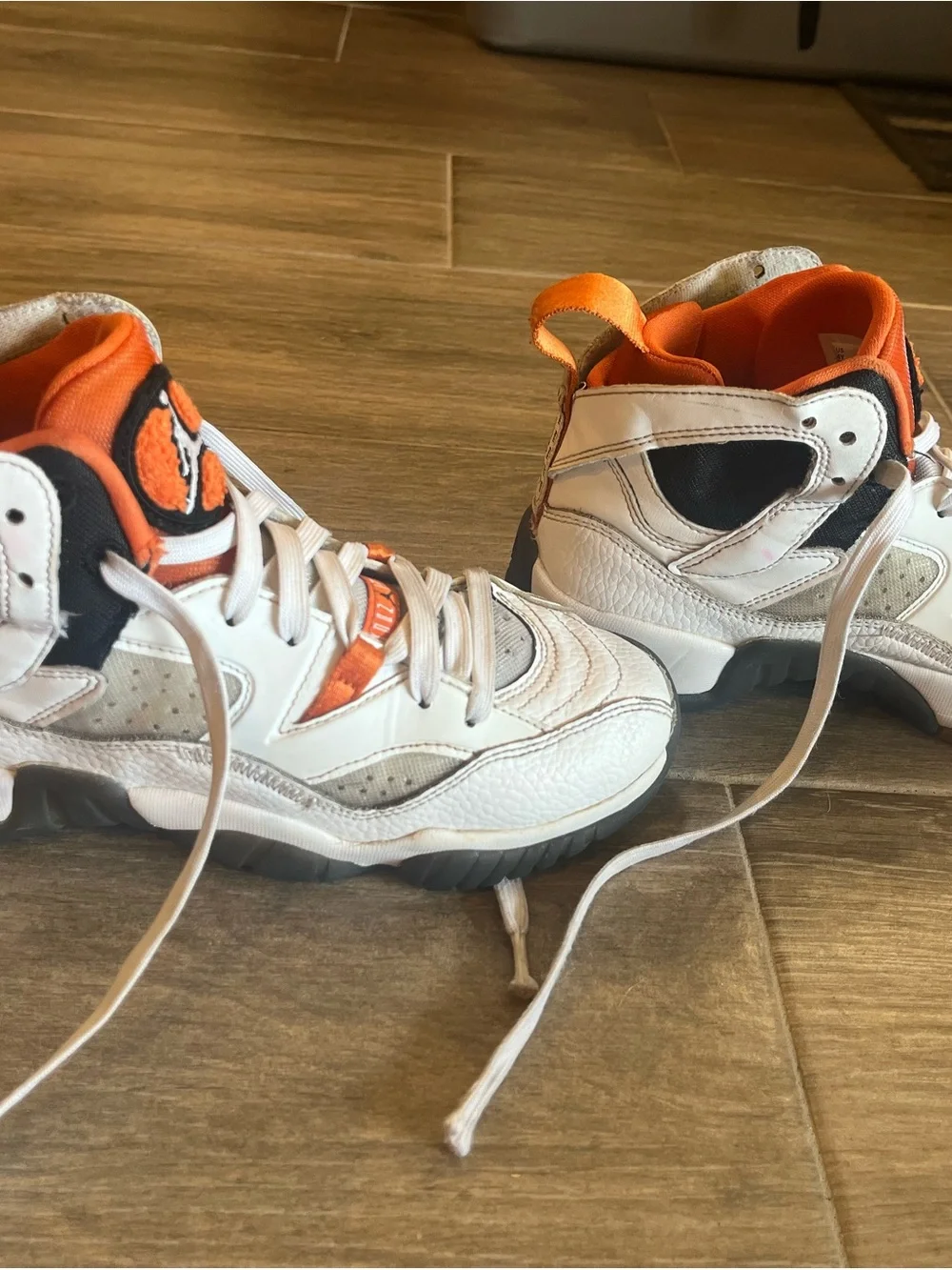 Jordan Kids White and Orange High-Top Sneakers - unisex